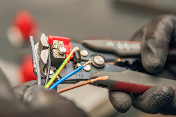 Best Circuit Breaker Repair  in Newton, IL